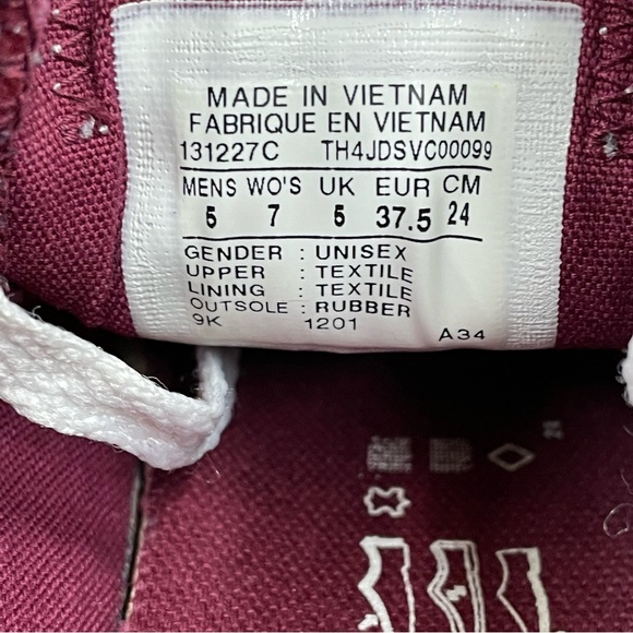 Converse Chuck Taylor All Star Red Brown White Trainers  
Size UK 5
131227C - Picture 8 of 8